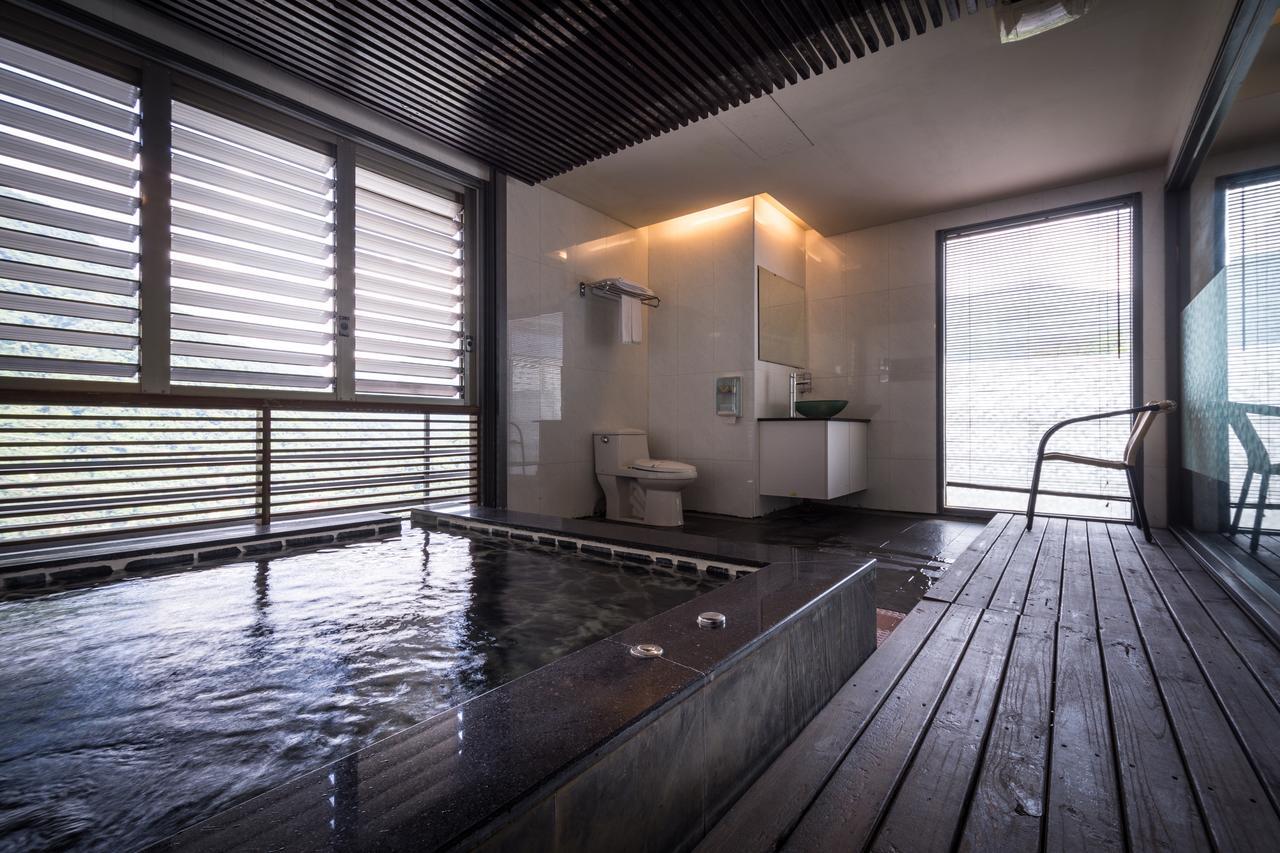Wulai Sunglyu Hot Spring Resort Exteriör bild