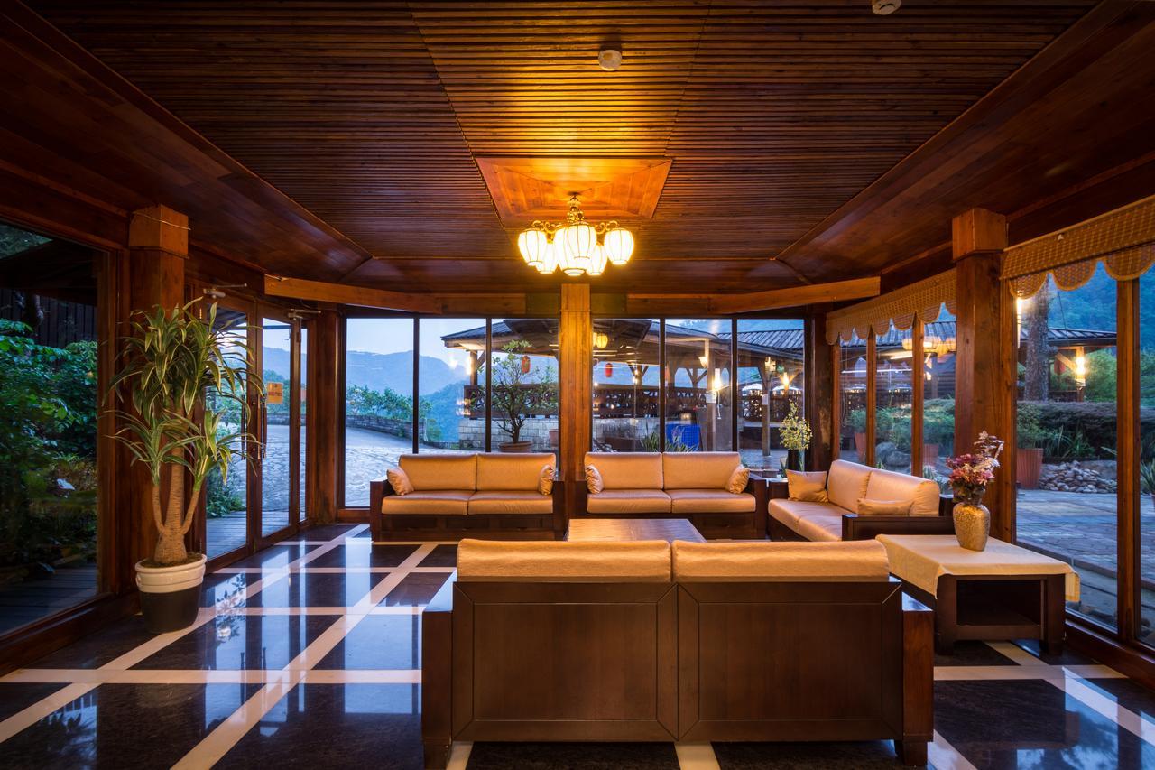 Wulai Sunglyu Hot Spring Resort Exteriör bild