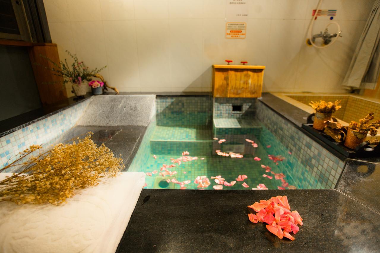 Wulai Sunglyu Hot Spring Resort Exteriör bild