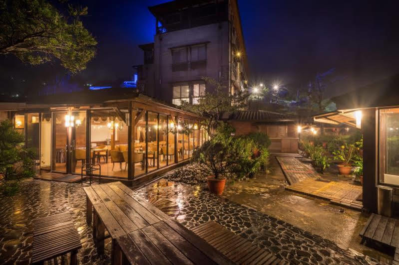 Wulai Sunglyu Hot Spring Resort Exteriör bild