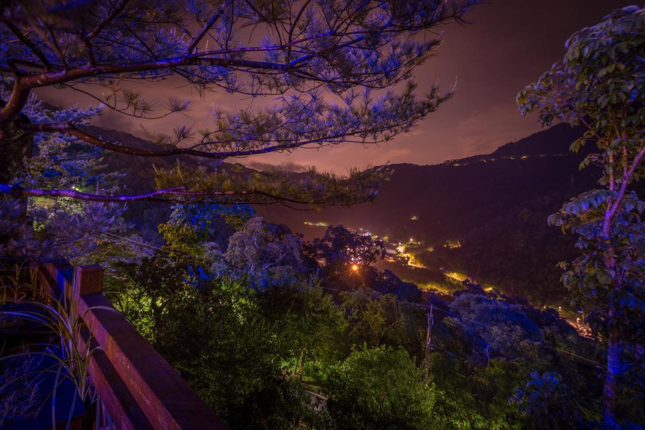 Wulai Sunglyu Hot Spring Resort Exteriör bild